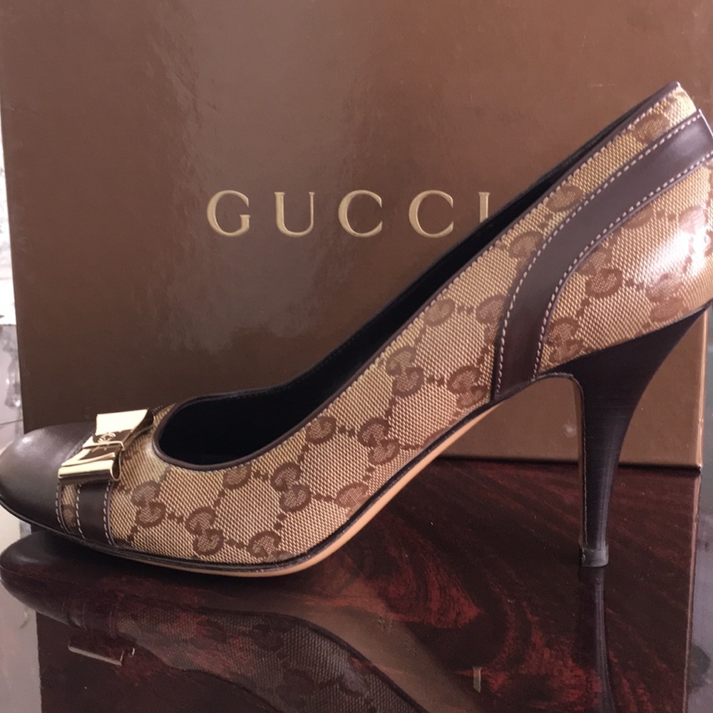 Heels - Picture 4 of 6